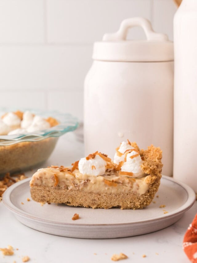 Simple Pie Crust Made With Shortening And Butter Bless This Mess