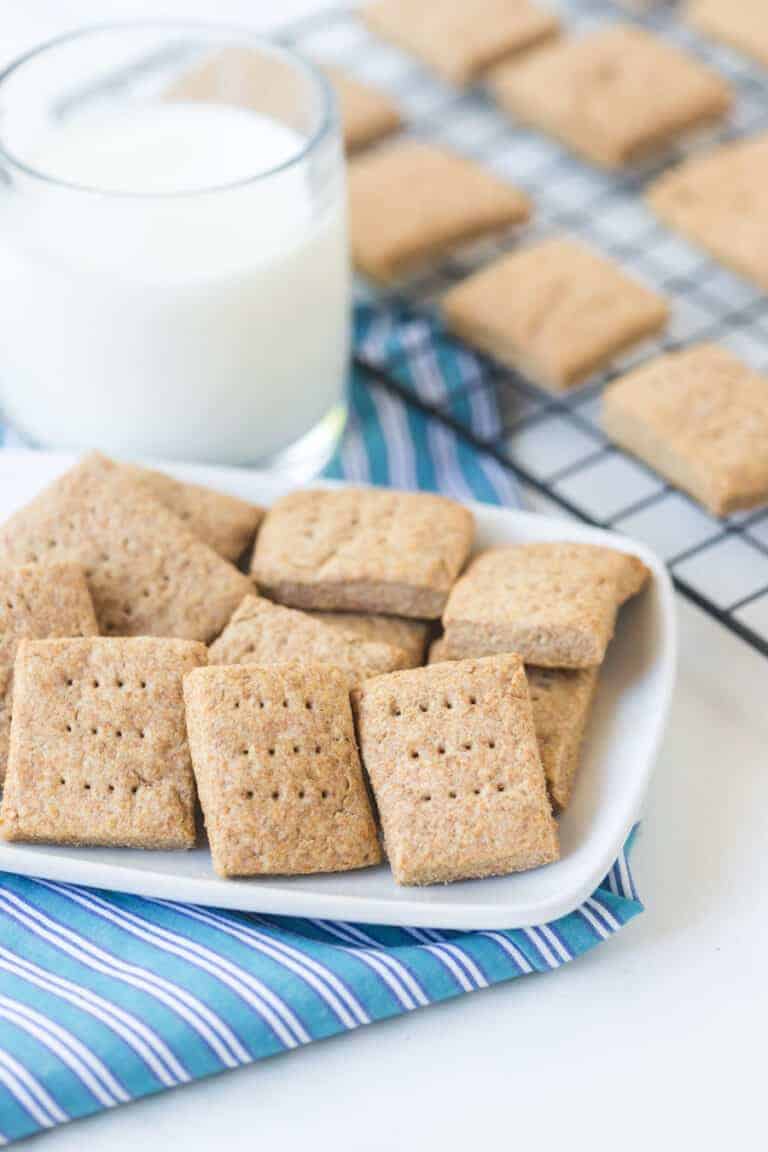 Simple Graham Crackers — Bless this Mess