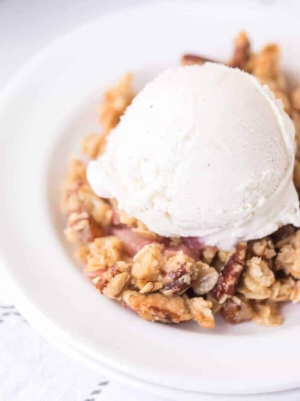 rhubarb crisp topped with ice cream