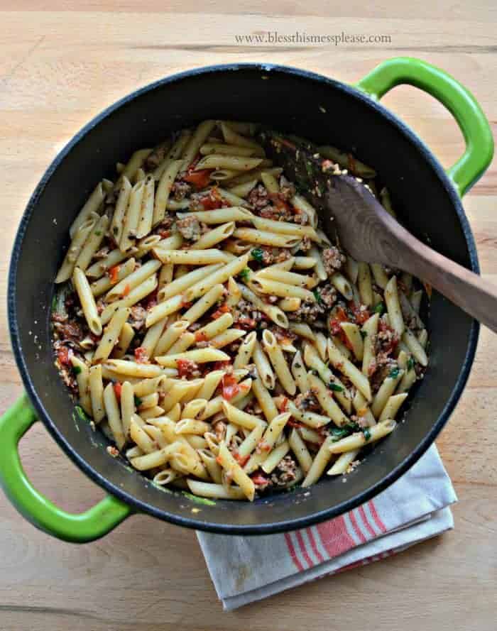 30 Minute Roasted Tomato and Sausage Pasta - Easiest Italian Pasta Dish