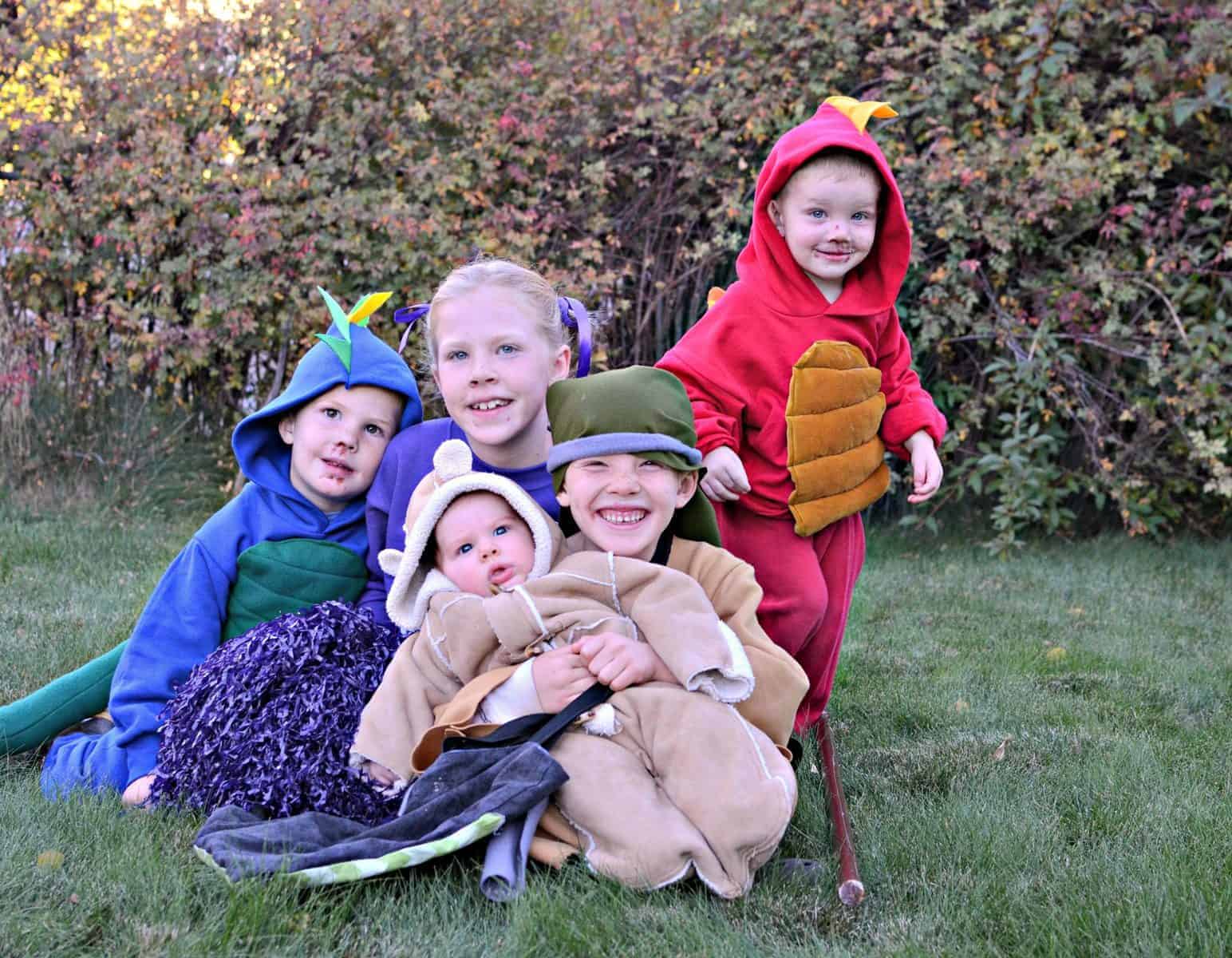 kids in halloween costumes.