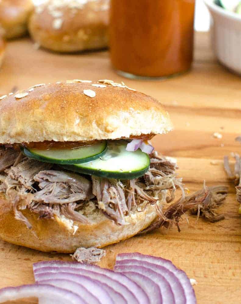 How to make any pulled meat in the slow cooker (beef, pork, lamb)