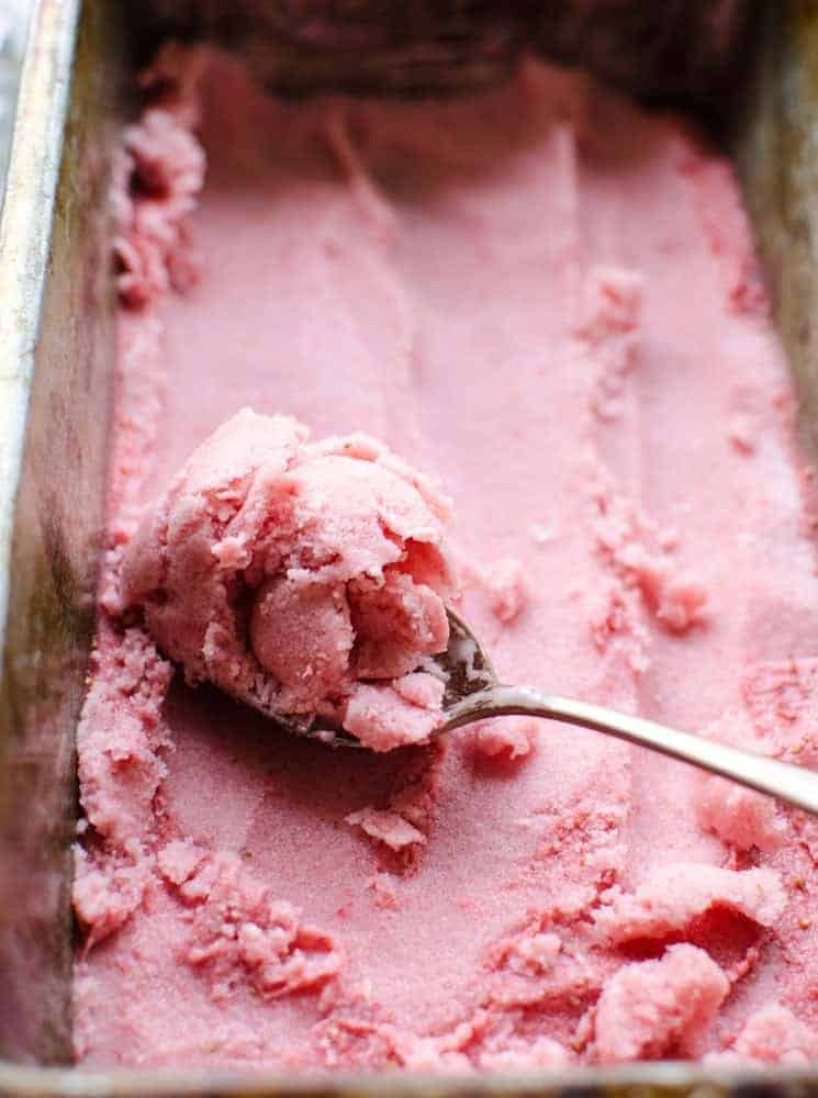 Mixed Berry Swirl Frozen Yogurt Recipe: 4-Ingredient Homemade Frozen Yogurt  Recipe, Ice Cream