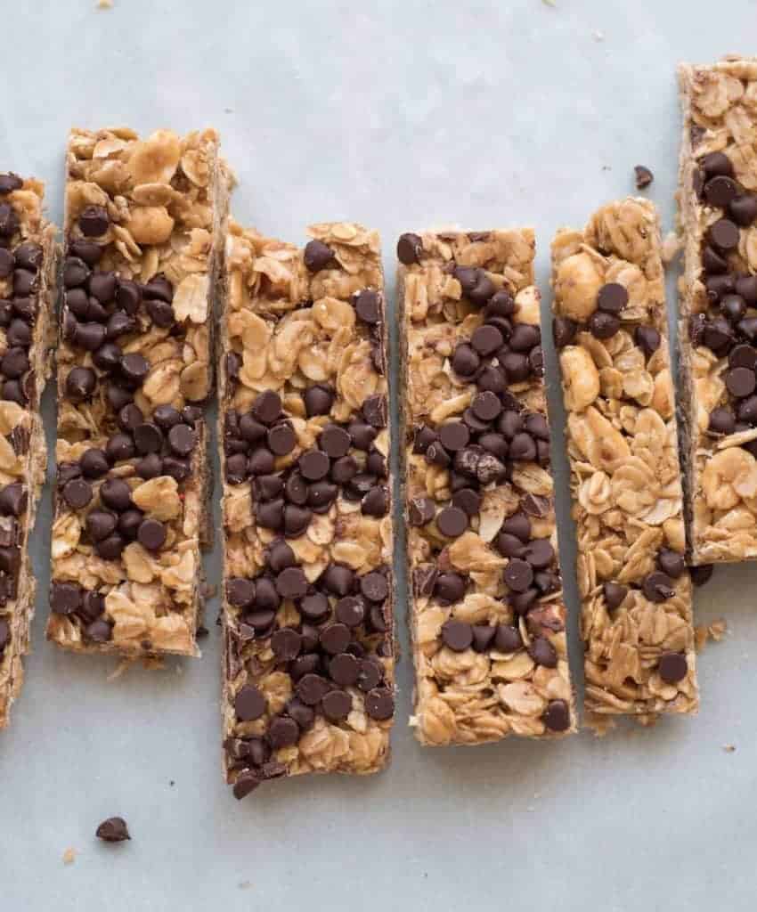 The BEST Homemade Chocolate Chip Granola Bar Recipe