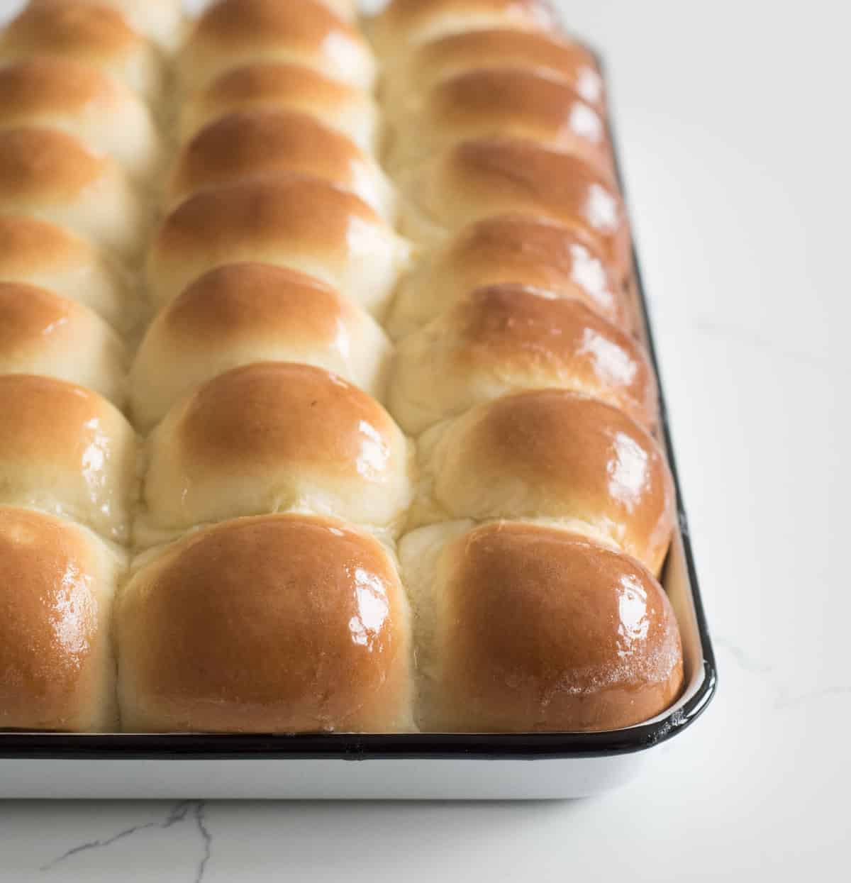 The Best Quick Easy Homemade Dinner Rolls Without Yeast Easy Recipes To Make At Home