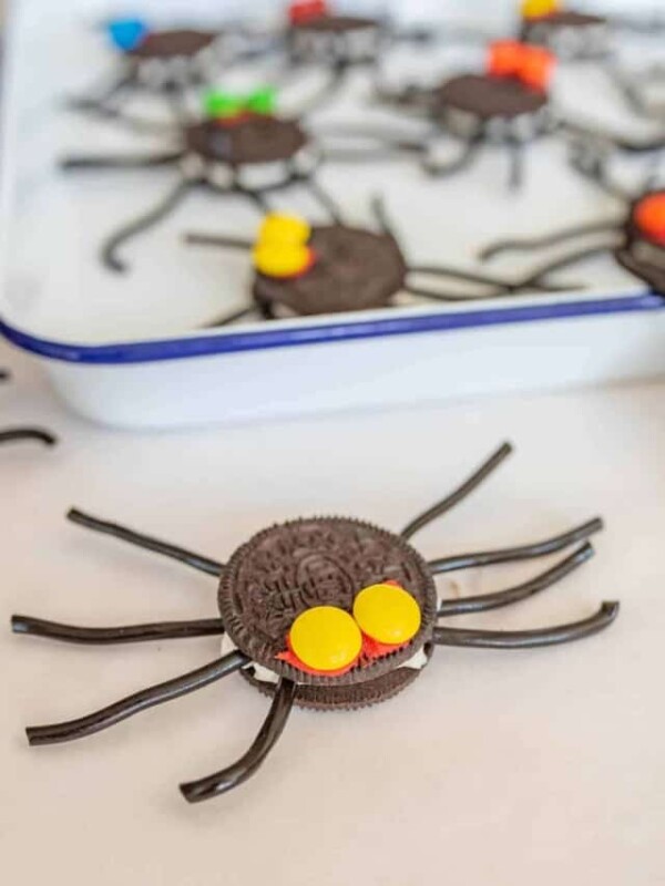 chocolate oreo spider cookies