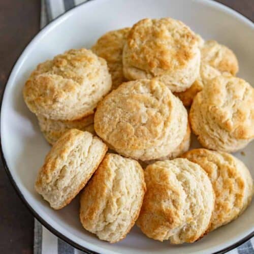 How To Make Homemade Biscuits | The Best Easy Homemade Biscuits