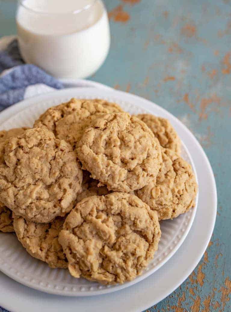 My BEST Oatmeal Cookie Recipe Easy & Kid Approved Cookies