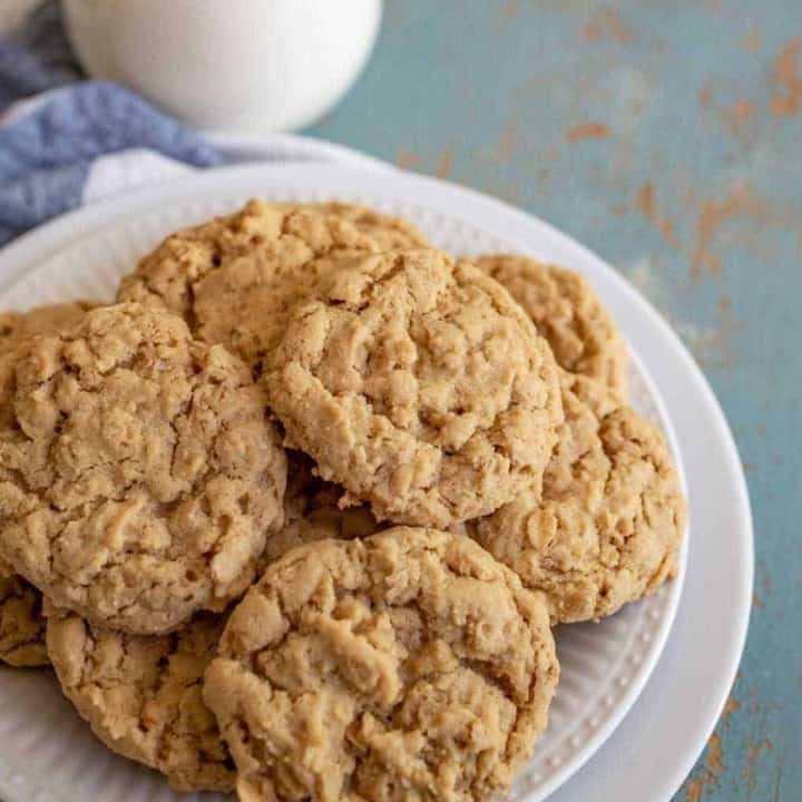 My BEST Oatmeal Cookie Recipe | Easy & Kid Approved Cookies