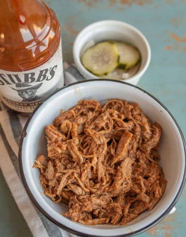 Easy Crockpot Bbq Pulled Pork Bless This Mess 9229