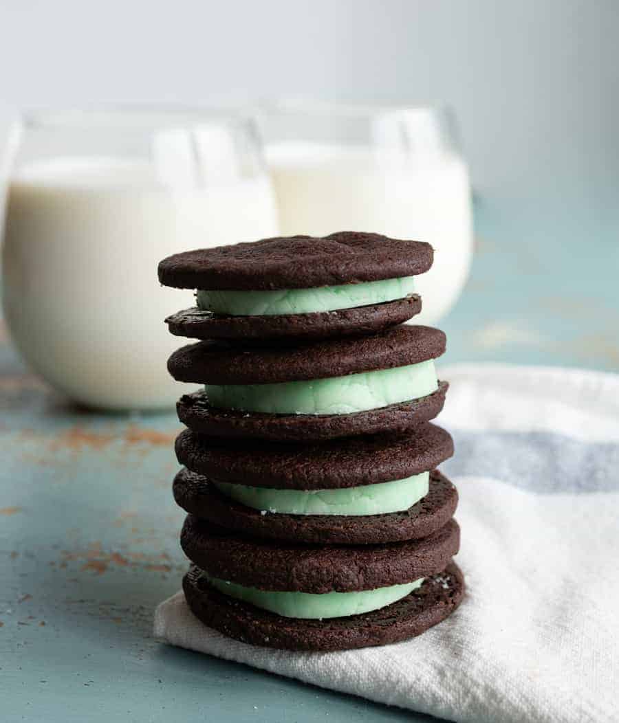 Mint M&M Oreo Cookies {Quick + Tasty}