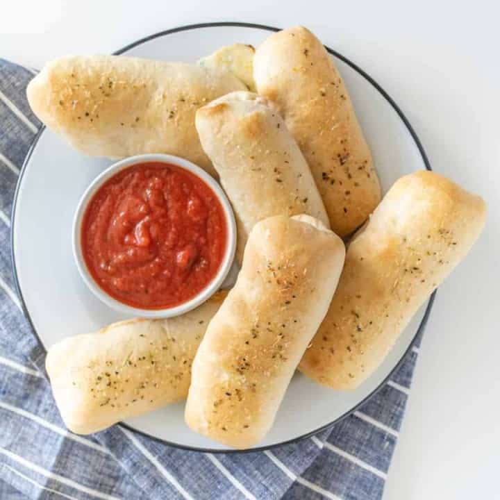 Easy Cheesy Pizza Sticks Recipe | Simple Pizza Breadstick Lunch Recipe