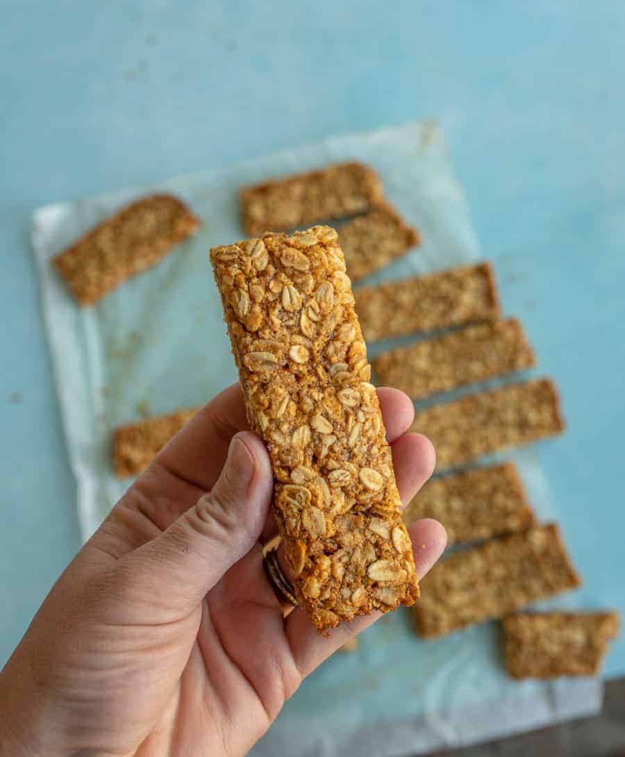 homemade crunchy granola bars