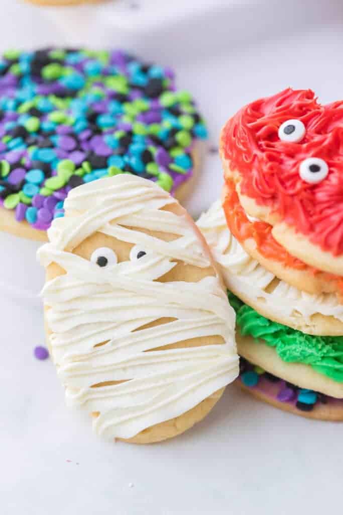 Easy Halloween Sugar Cookies | Pumpkin & Mummy Cookies