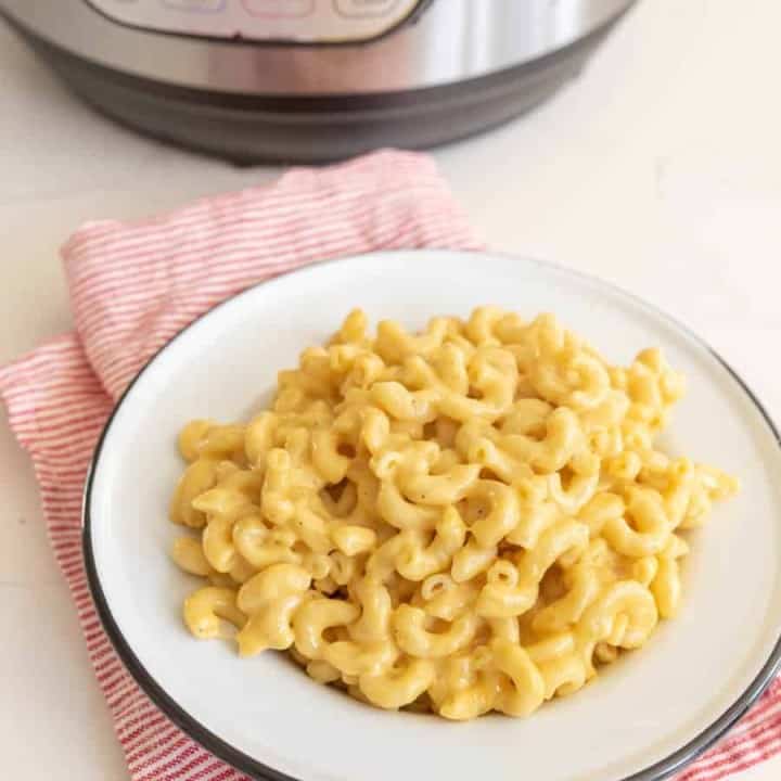 Easy Instant Pot Mac and Cheese Recipe - 5 Min Cook Time!