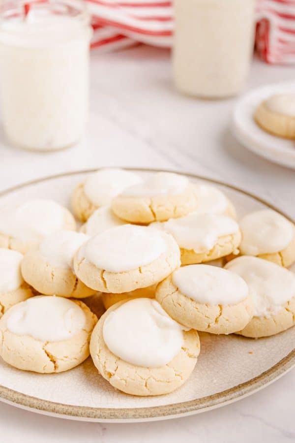 Vanilla Melt Away Cookies — Bless this Mess