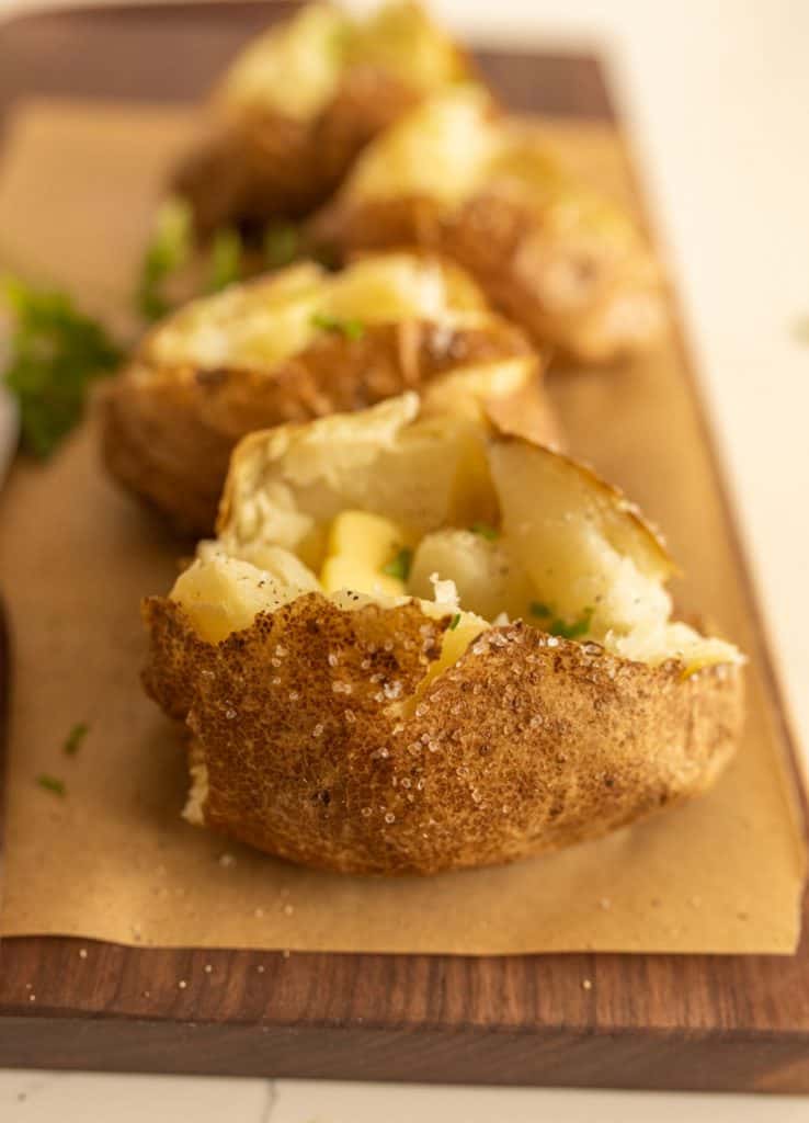 How to Bake a Potato in the Oven (Recipe)