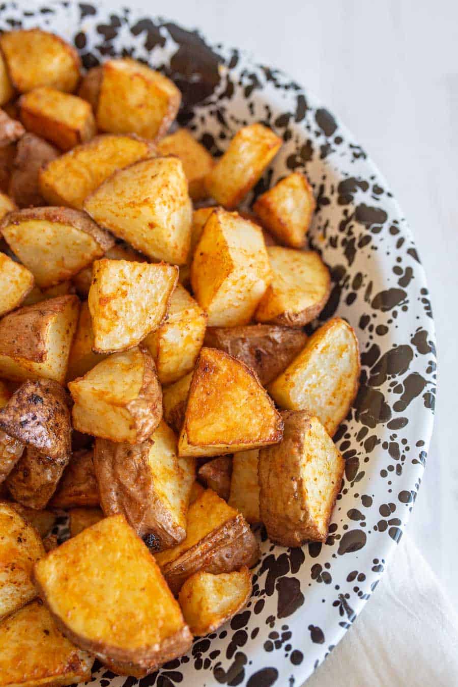 https://www.blessthismessplease.com/wp-content/uploads/2020/12/roasted-red-potatoes-3-of-5.jpg