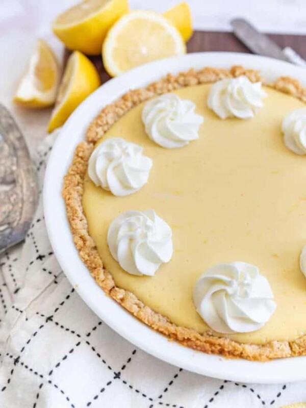 up close of a north carolina lemon pie