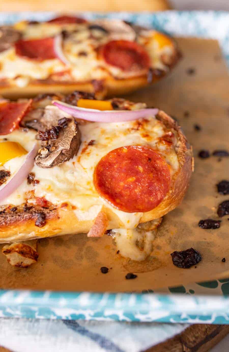 close up picture of French bread pizza