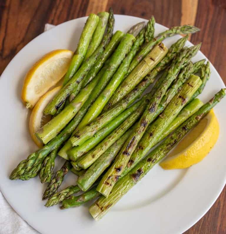 Easy Grilled Asparagus — Bless this Mess