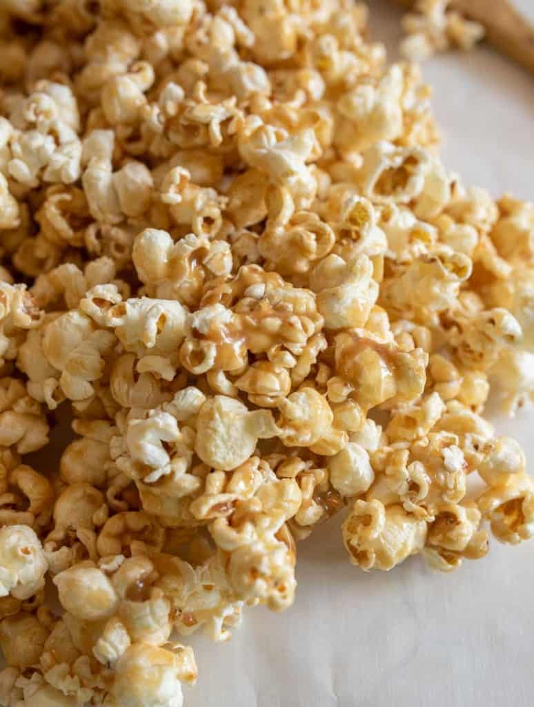 Caramel popcorn fast and easy - La Milanaise made with organic popcorn