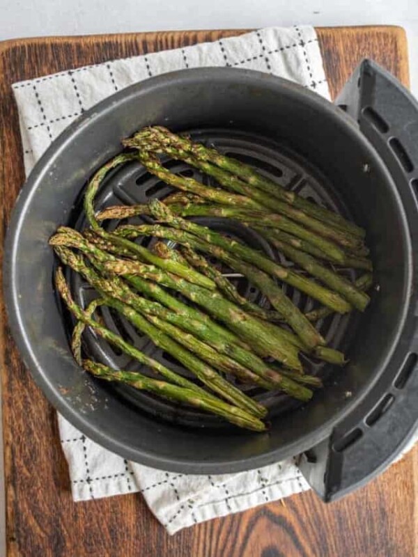 baked asparagus in the air fryer