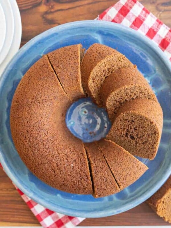 top view brown bread baked in a circular bundt shape sliced