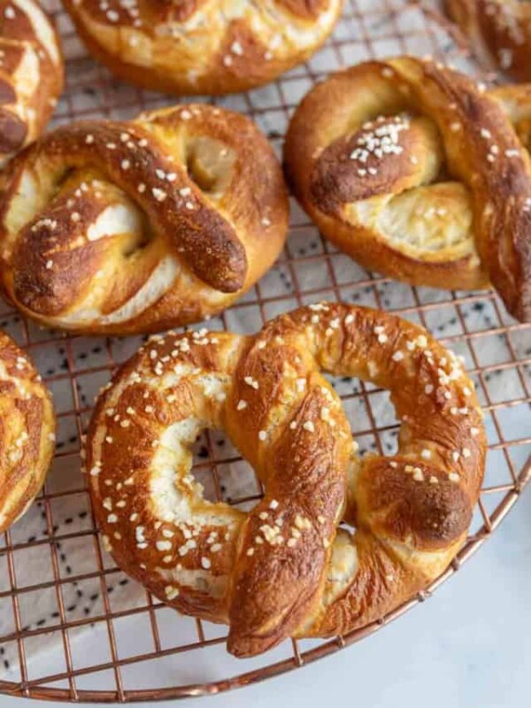 baked homemade pretzels on a cooling rack