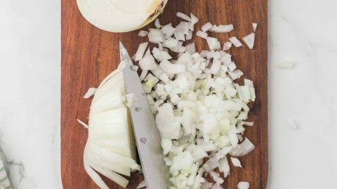 https://www.blessthismessplease.com/wp-content/uploads/2023/09/how-to-dice-an-onion-8-480x270.jpg