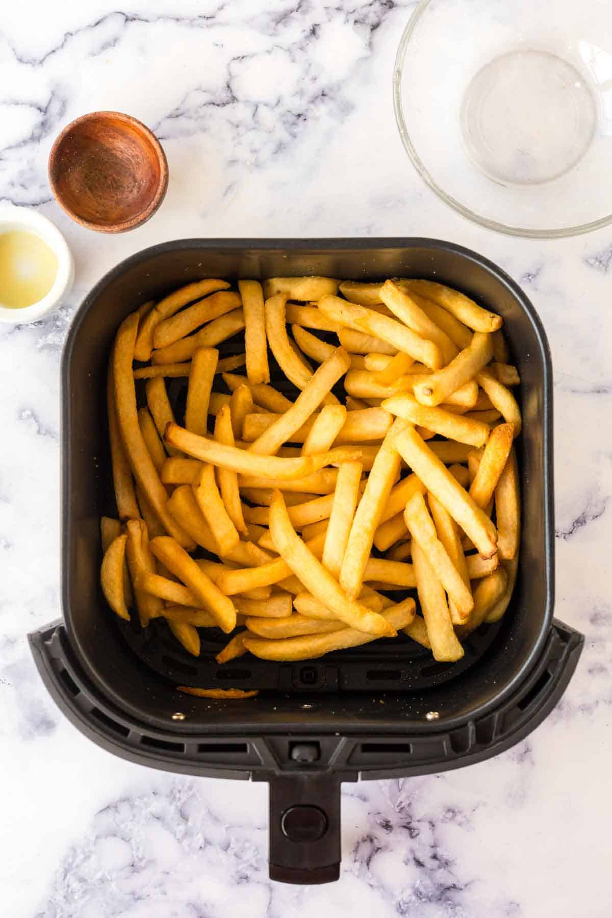 Frozen fries in outlet air fryer