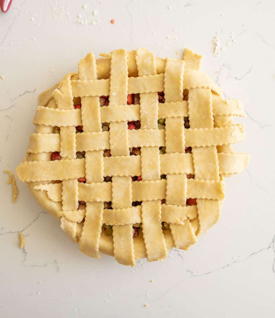 The pie with the completed lattice top. 
